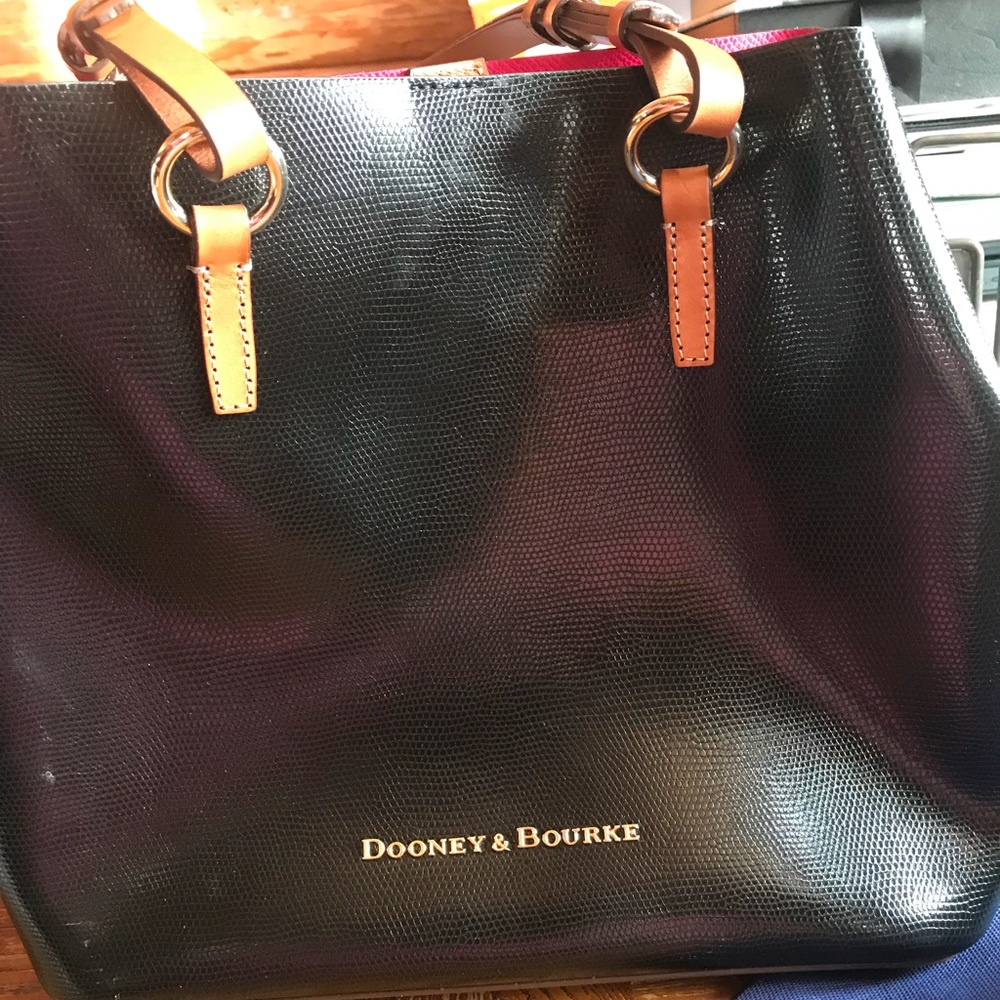 Dooney & Bourke black leather purse